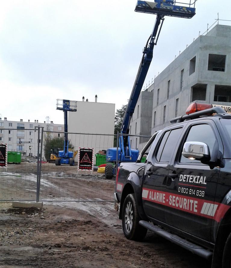 Protection de chantier avec alarmes anti-intusion, autonome et sans fils sur Bordeaux, Libourne, Langon, Lacanau, Biscarosse et la Gironde